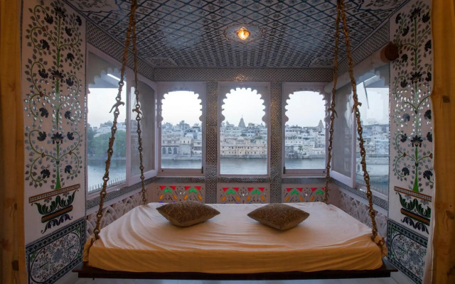 Lake Pichola Hotel