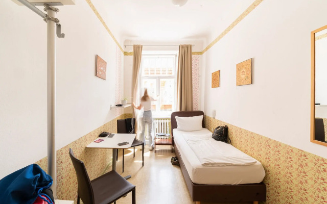 Three Little Pigs Hostel Berlin
