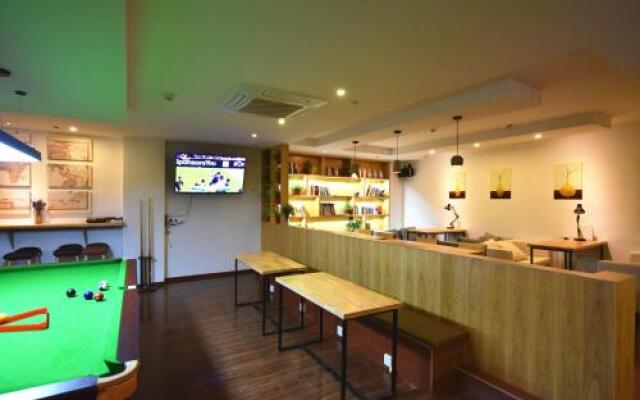 Ease Hostel