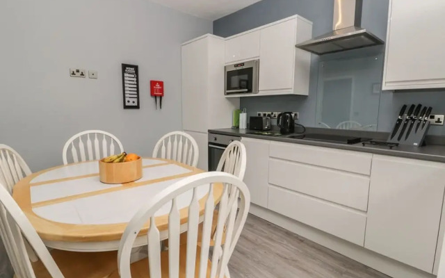 4 Fishburn Road, Whitby