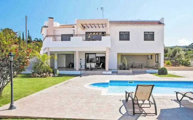 Villa Melody Latchi