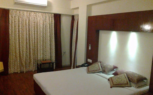 Vatika Inn Hotel