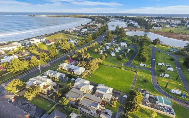Beach Breeze Apartment