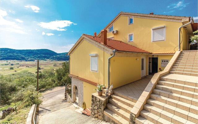 Nice Home in Supetarska Draga With Wifi and 3 Bedrooms