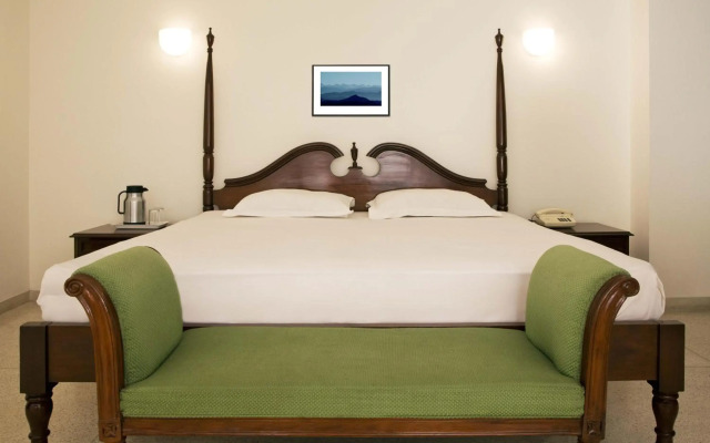 Alpana Hotel