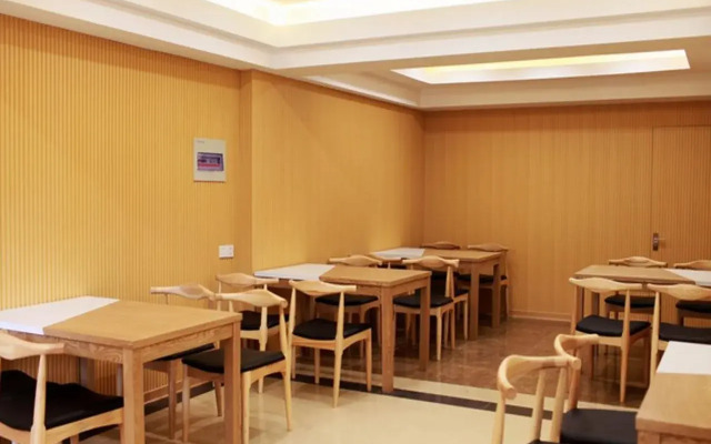 GreenTree Inn JiangXi YiChun GaoAn RuiZhou Business Hotel