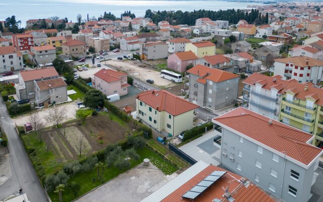 Villa Vinovo 3 En-suite Bedroom Apartment