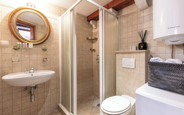 Amoret  (Private accommodation)
