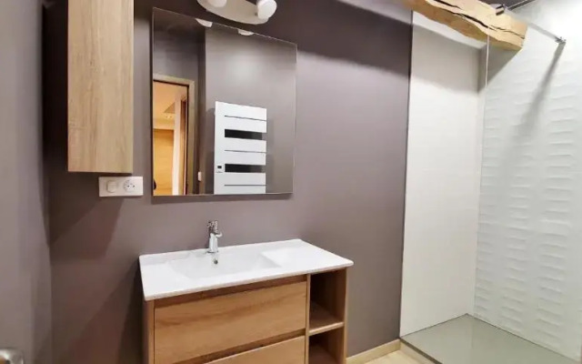 L'HIVERNET, grand Triplex neuf au cœur d'Embrun accès facile