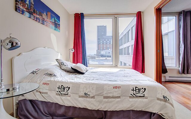 Palais-des-Congrès Furnished Suites by Hometrotting