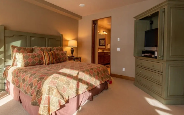 Skiview Townhomes 3C by RedAwning