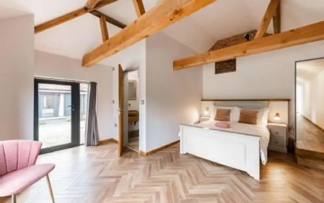 Host Stay Willow Barn