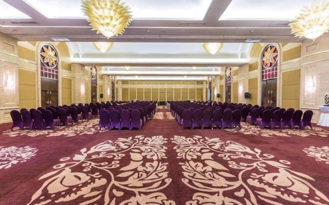 Wyndham Surabaya City Centre