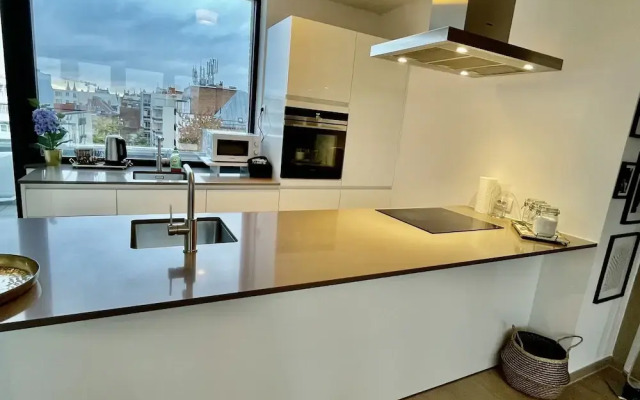 One Lux Stay near Diamond District