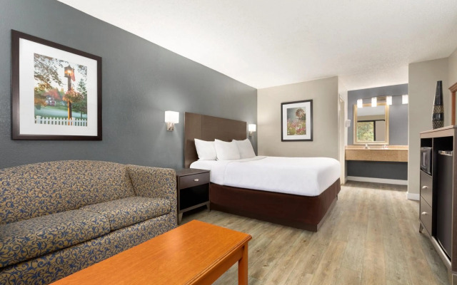 Baymont by Wyndham Wilmington