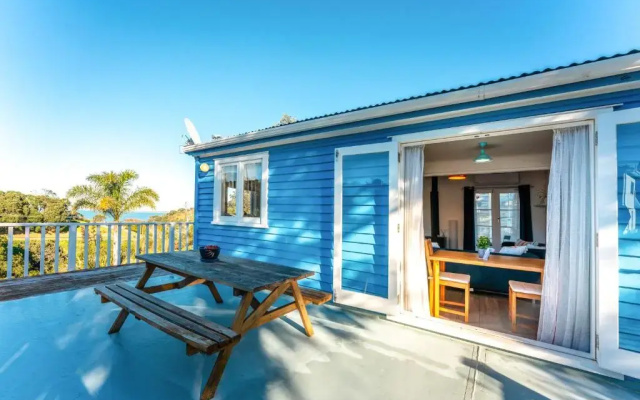 The Butterfly Bach - Surfdale Holiday Home