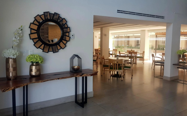 Best Western Plus Monterrey Colon