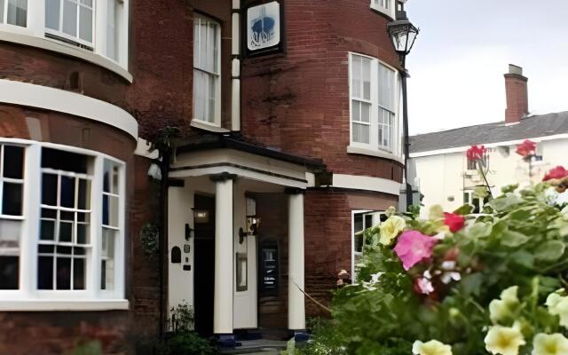 Crown Hotel Stone