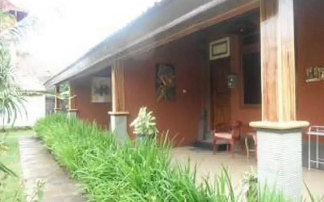Pondok Lovina Homestay & Villas