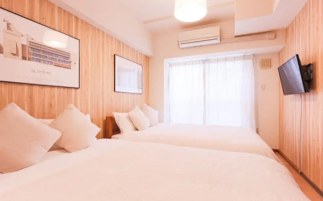 Grand Court Namba 605