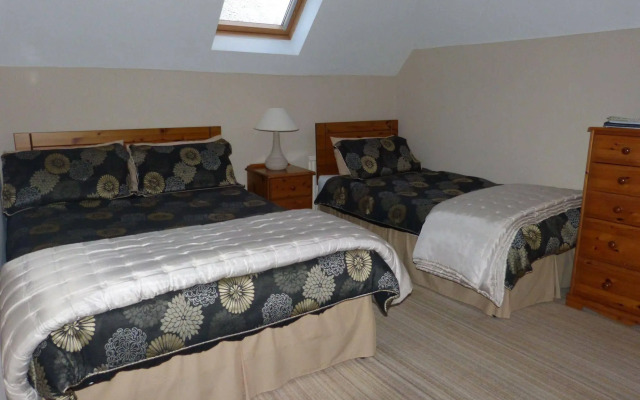 Pinewood Country House