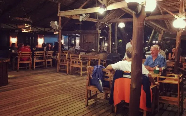 Jack Beach Resort