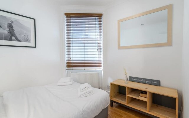 2 Bedroom Flat in West Kensington