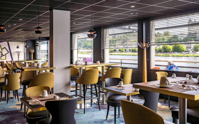 Mercure Bords De Loire Saumur