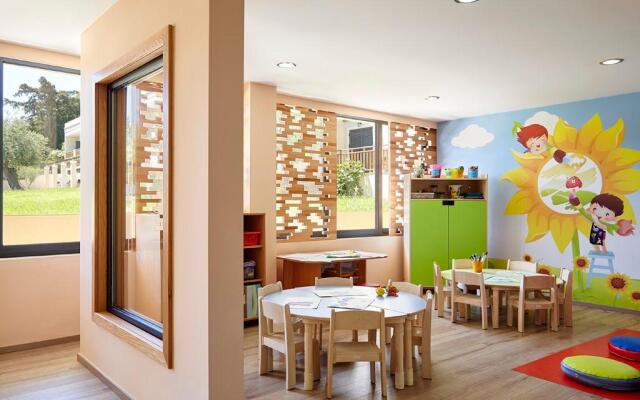 Roda Beach Resort & Spa