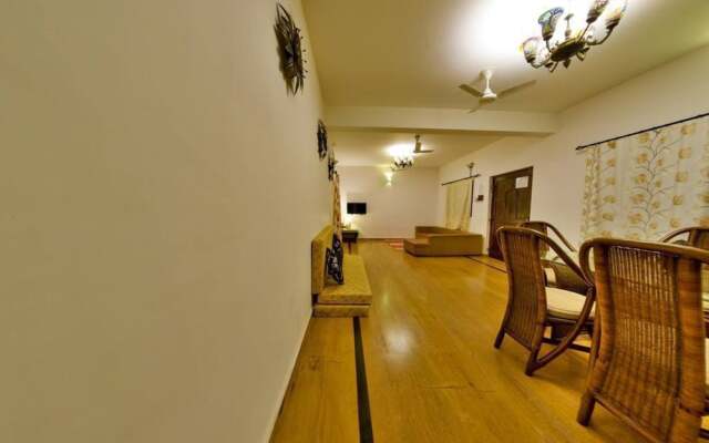 6bhk Villa With Private Pool and Fountain