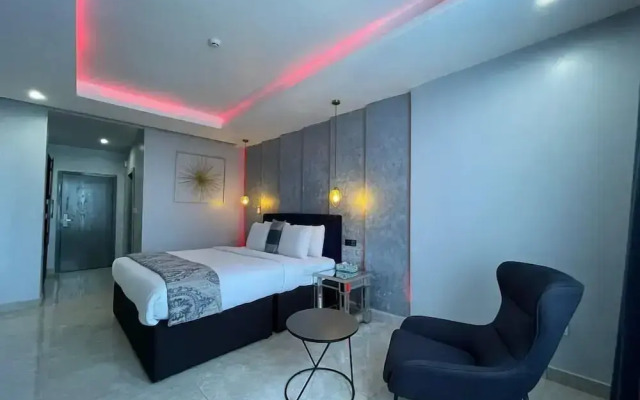 Blue Apple Hotel