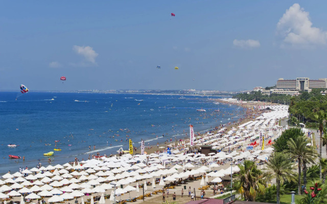 Trendy Side Beach (Adults Only, 16+)