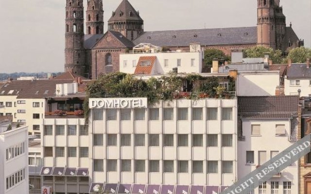 Dom-Hotel