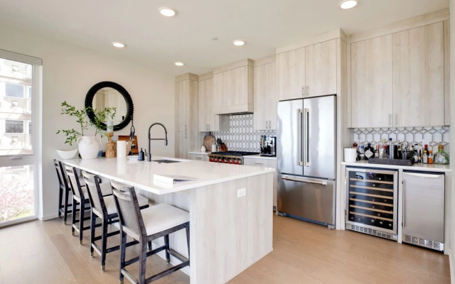 Seaside Vacation Rental: Walk to Beach & Downtown!