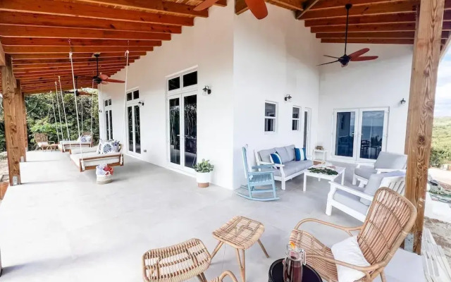 Paradise Cove 3 Bedroom Home