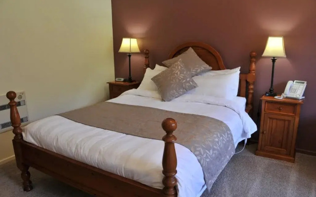 Black Spur Inn