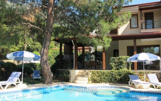 Villa AX03 by JoyLettings