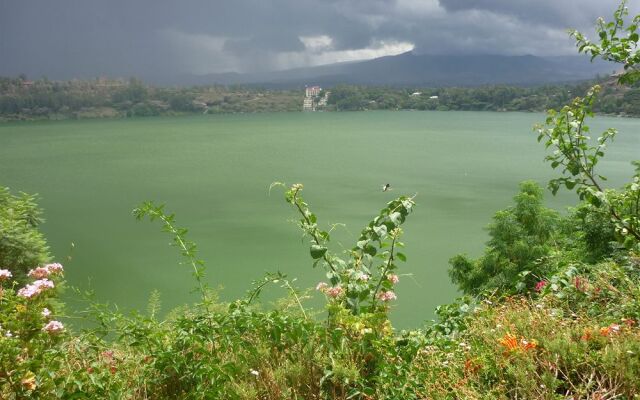 Babogaya Lake Viewpoint Lodge