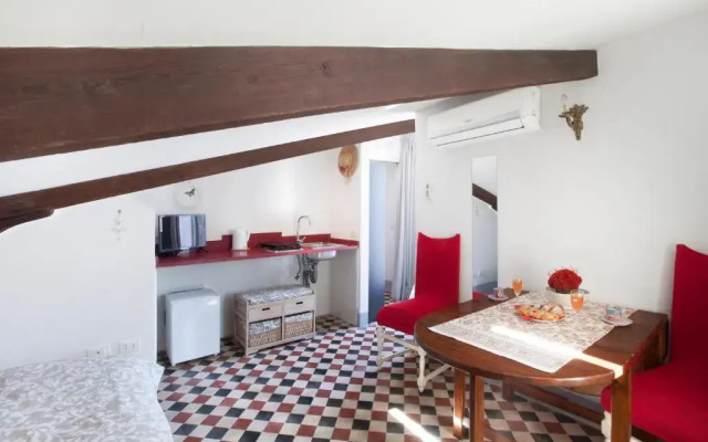Estate4Home - La Casa di Silvia e Luca