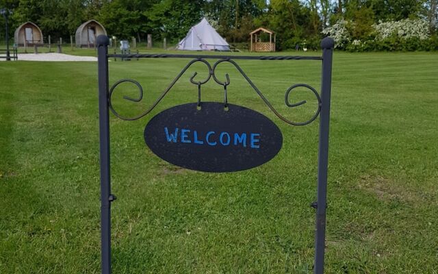 Yapham Holds Farmhouse