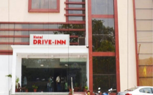 Hotel Marigold Drive Inn  by OYO Rooms