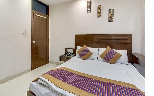 Hotel Sunrise Dx @ Opposite New Delhi Railway Station