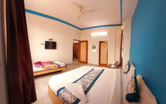 Hotel Indore Palace