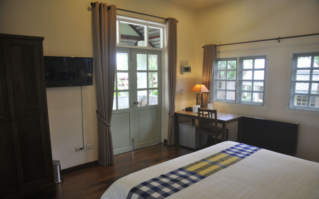 Monoceros Resort