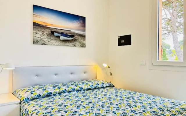 Comfy Apartment With Balcony