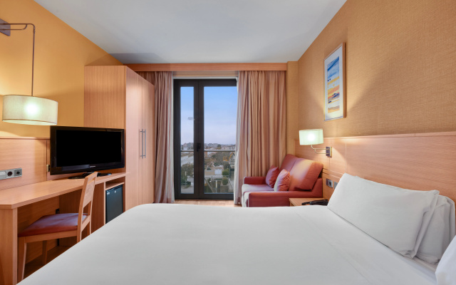Отель B&B Hotel Tarragona Valls