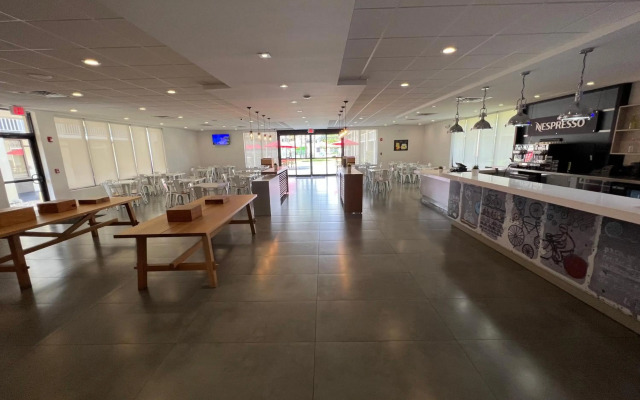 Hotel Room Near Disney 4 People