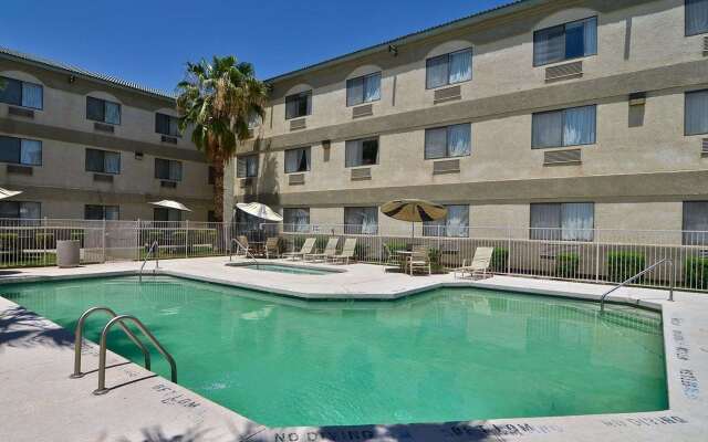 Quality Inn & Suites Yuma