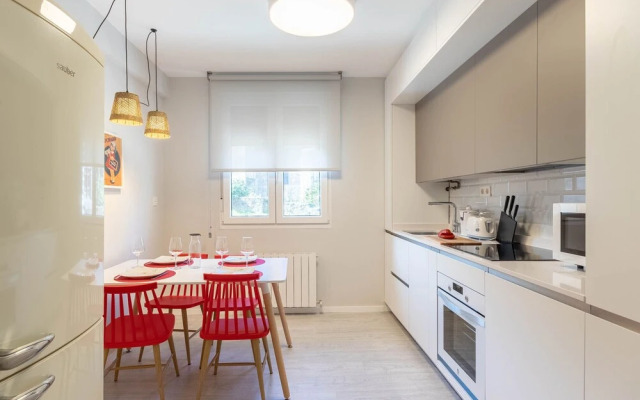 Old Town Vi Apartment With Parking By Aston Rentals