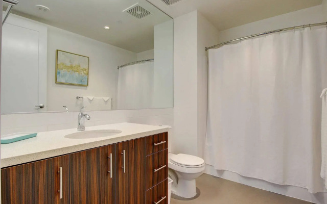 Pelicanstay in Downtown Portland